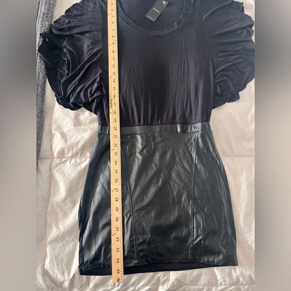 NWT. Bebe T-Shirt Dress - Picture 5 of 8